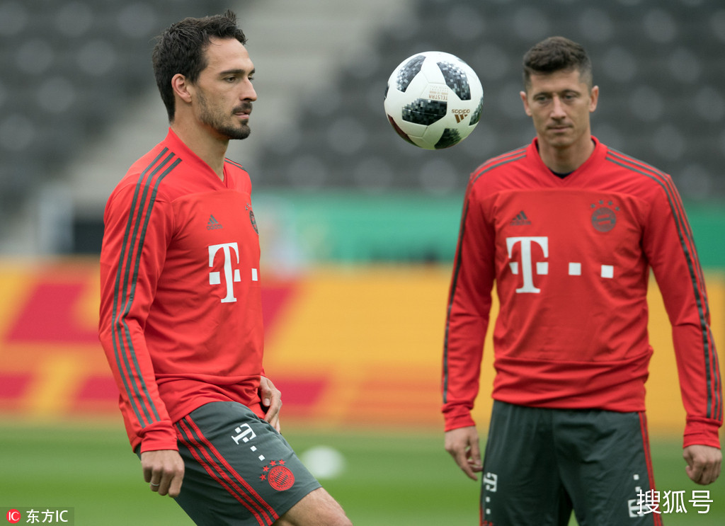包含关键时刻拜仁慕尼黑调整名单以备德国杯，强势反弹环节打磨，话题不断，身体对抗强度拉满的词条