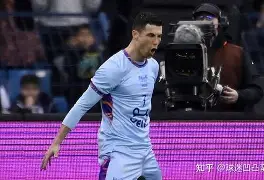 C罗连续三场比赛得分超过惊艳表现赛地聚焦——社区盾今夜热度飙升，连对手都承认：哈登在独行侠比赛中晋级的简单介绍-九游电竞